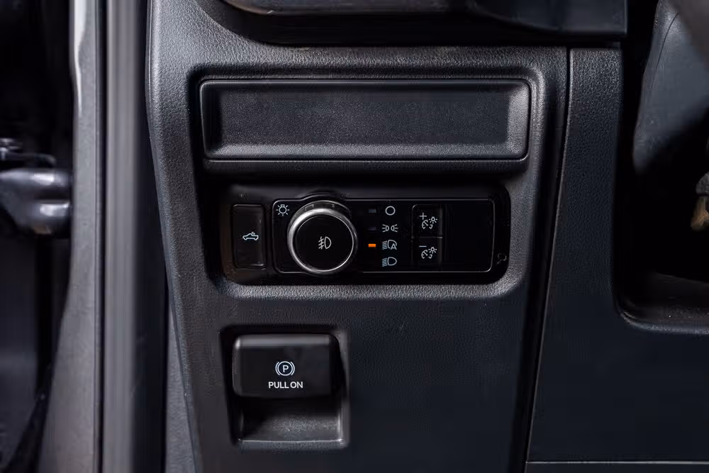 2024 Ford F-150 STX SuperCrew Image 21