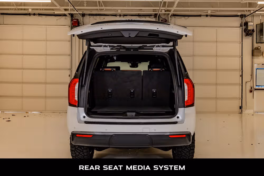 2024 GMC Yukon Denali Ultimate Image 9