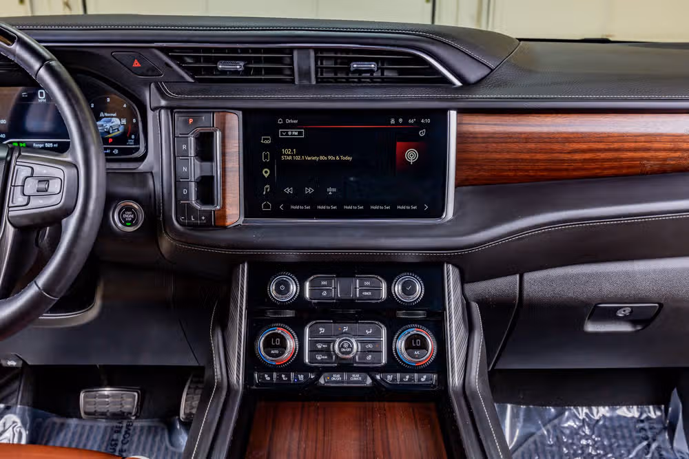 2024 GMC Yukon Denali Ultimate Image 24