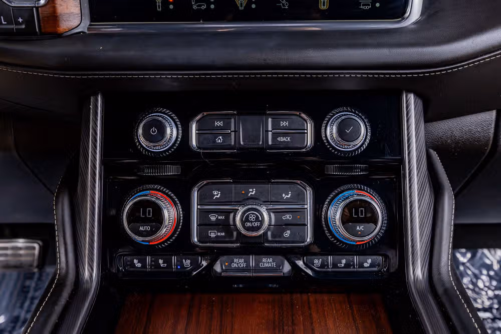 2024 GMC Yukon Denali Ultimate Image 27