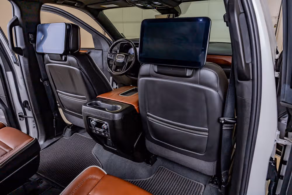 2024 GMC Yukon Denali Ultimate Image 32