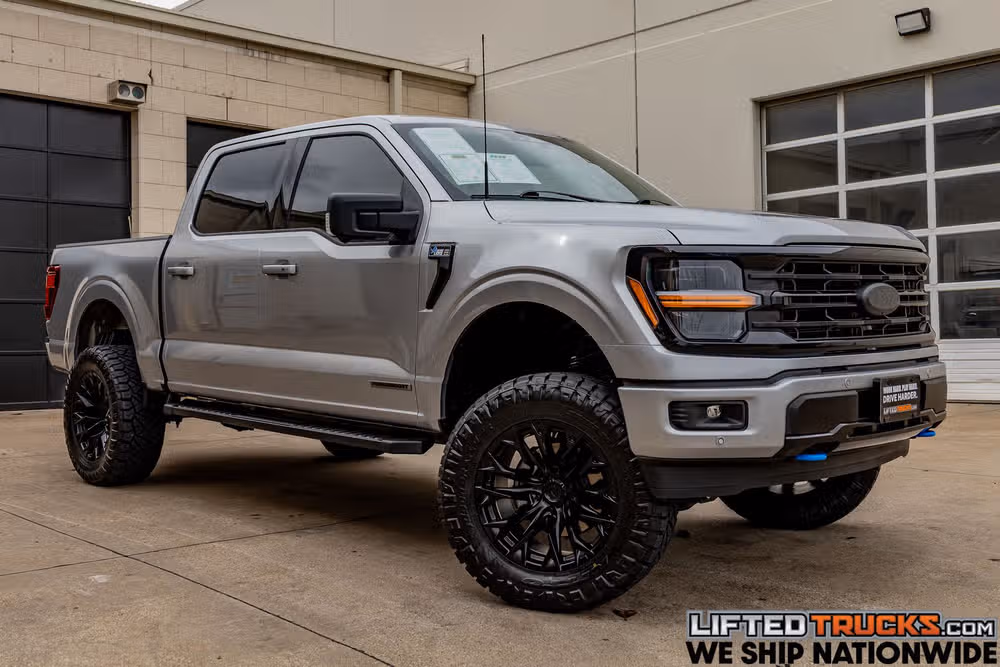 2024 Ford F-150 XLT SuperCrew Image 1
