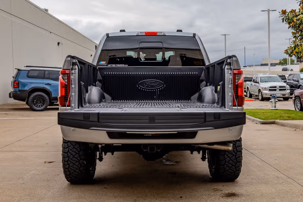 2024 Ford F-150 XLT SuperCrew Image 9