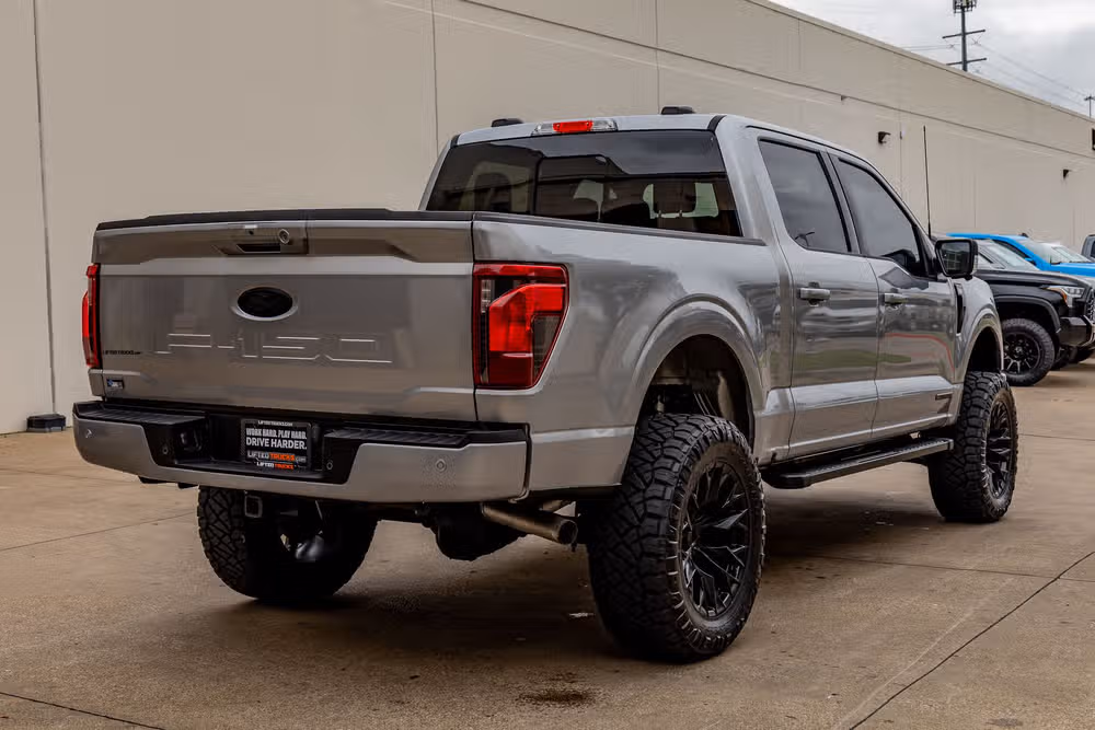 2024 Ford F-150 XLT SuperCrew Image 10