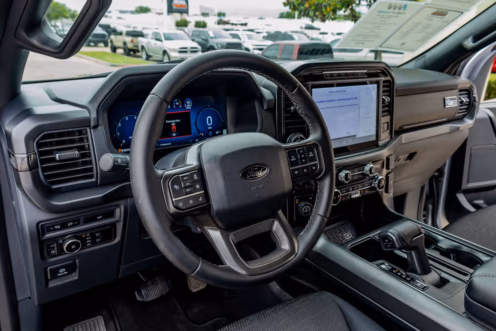 2024 Ford F-150 XLT SuperCrew Image 17