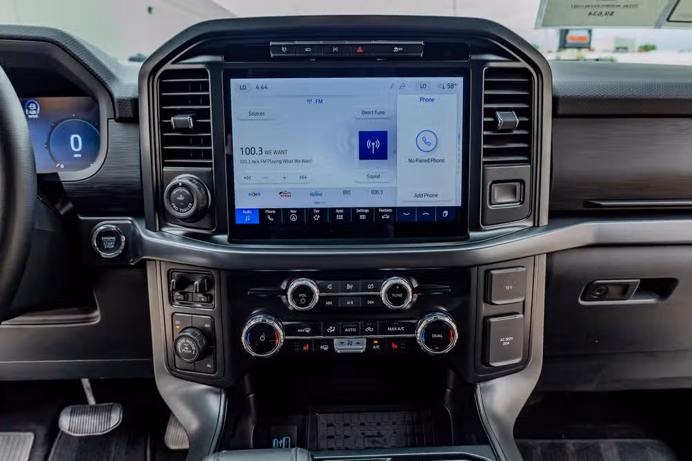 2024 Ford F-150 XLT SuperCrew Image 25