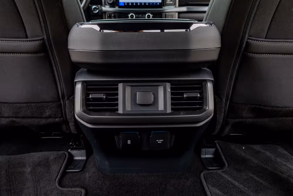2024 Ford F-150 XLT SuperCrew Image 34