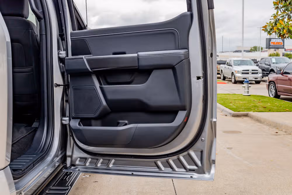 2024 Ford F-150 XLT SuperCrew Image 40