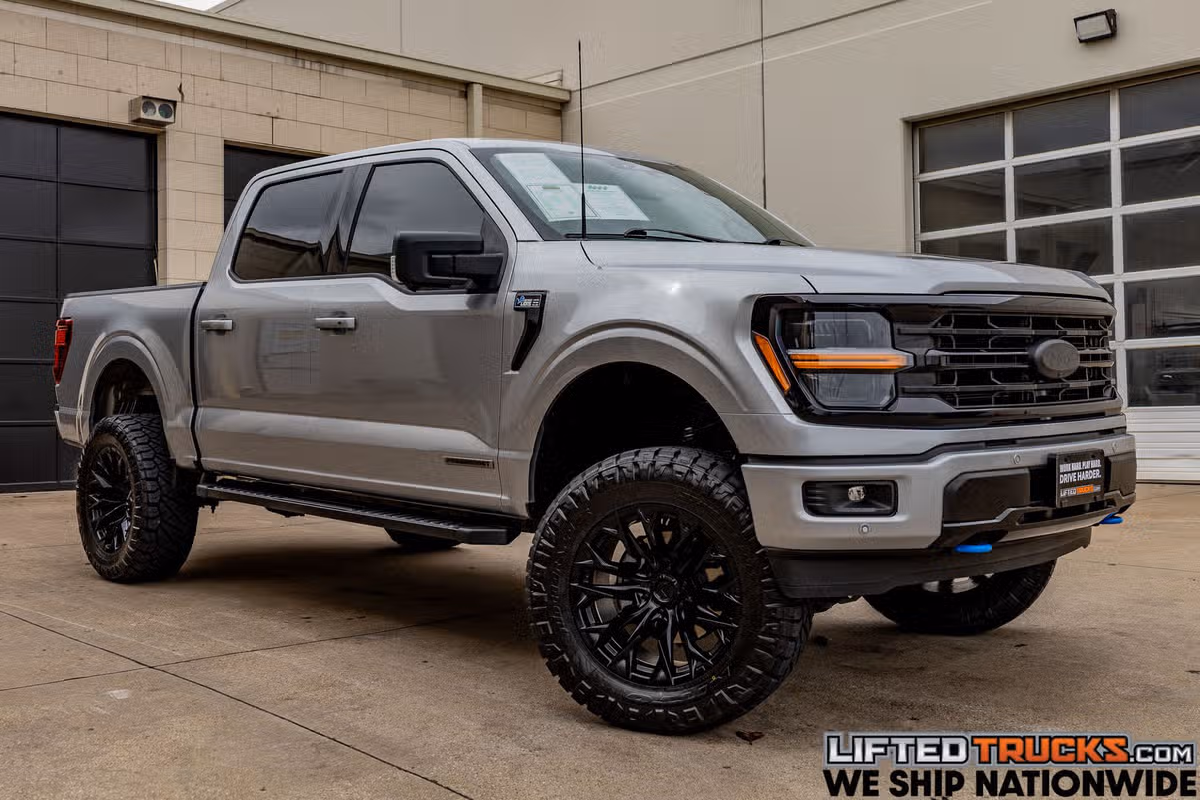 2024 Ford F-150 XLT SuperCrew