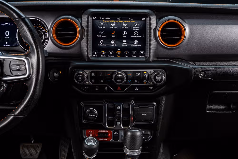 2023 Jeep Gladiator Mojave Crew Cab Image 23