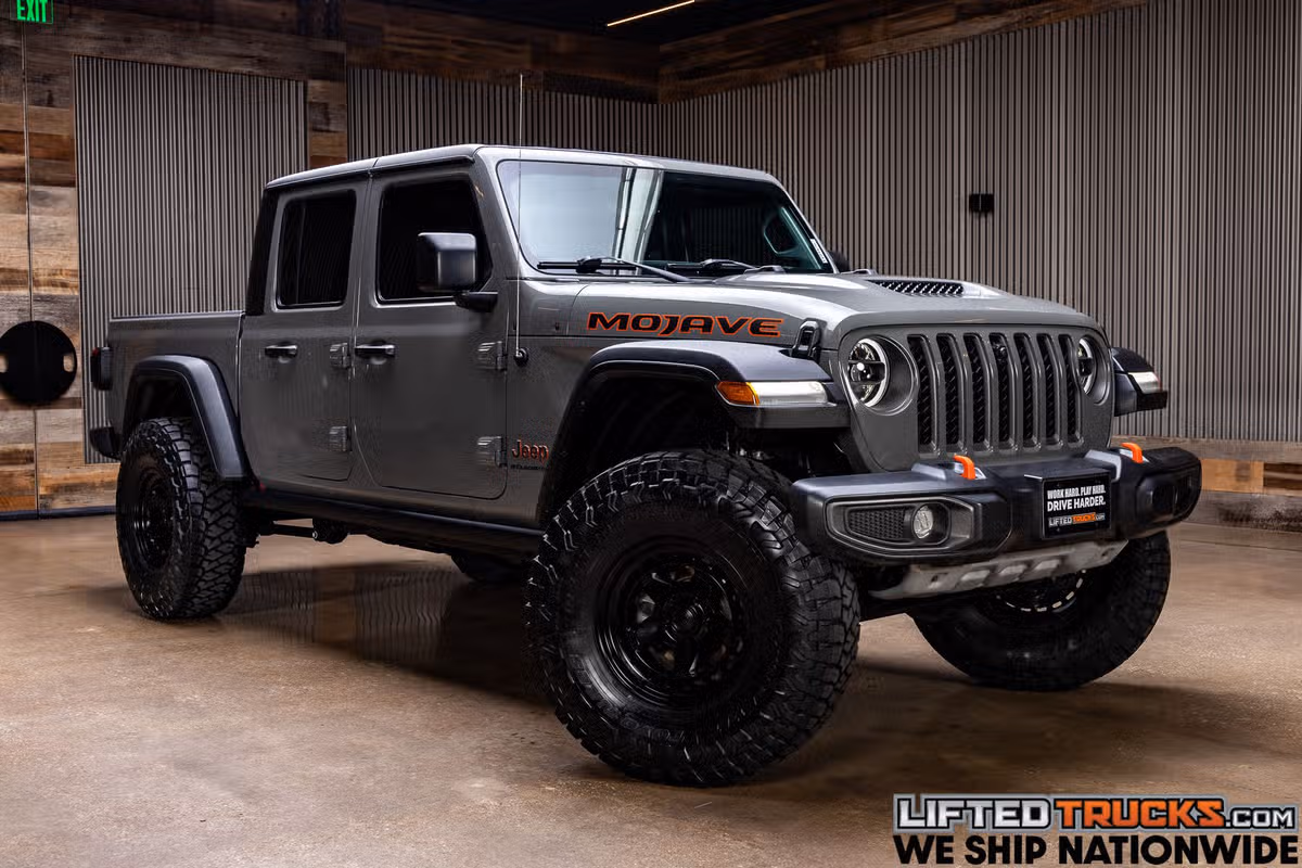 2023 Jeep Gladiator Mojave Crew Cab