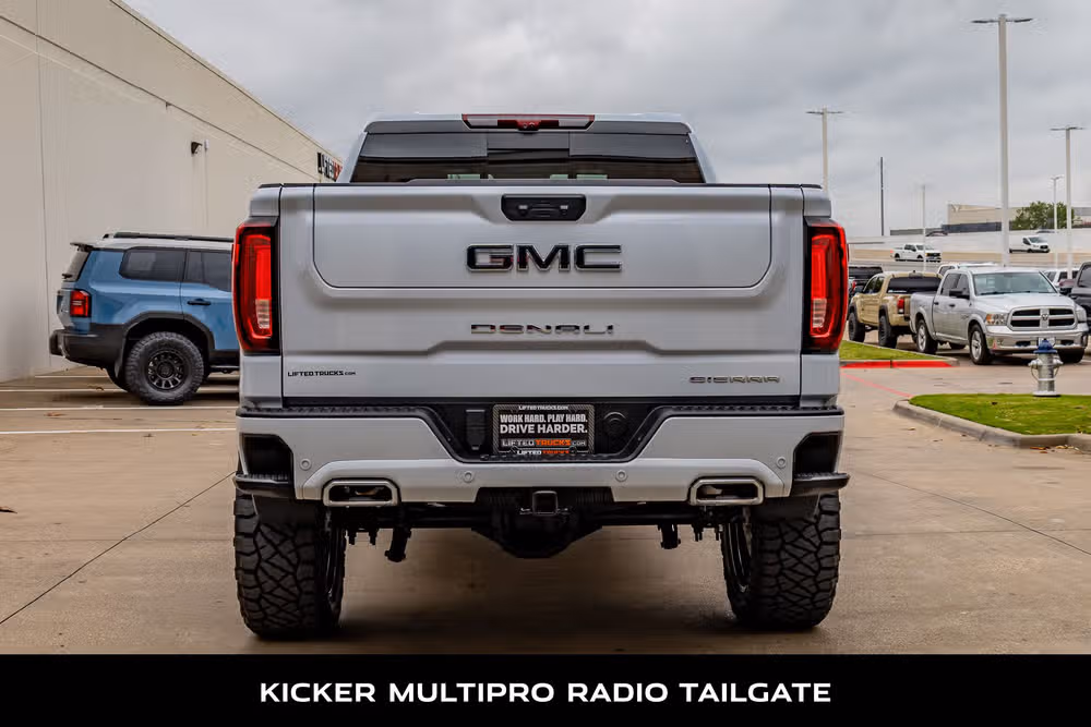2026 GMC Sierra 1500 Denali Ultimate Crew Cab Image 8