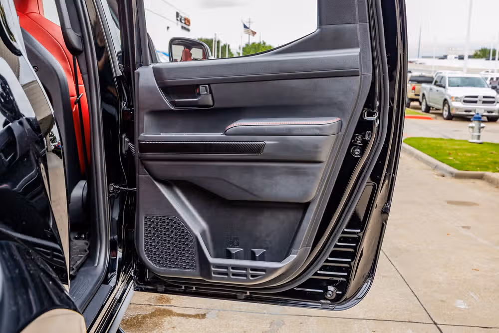 2025 Toyota Tacoma TRD Pro HV Double Cab Image 39