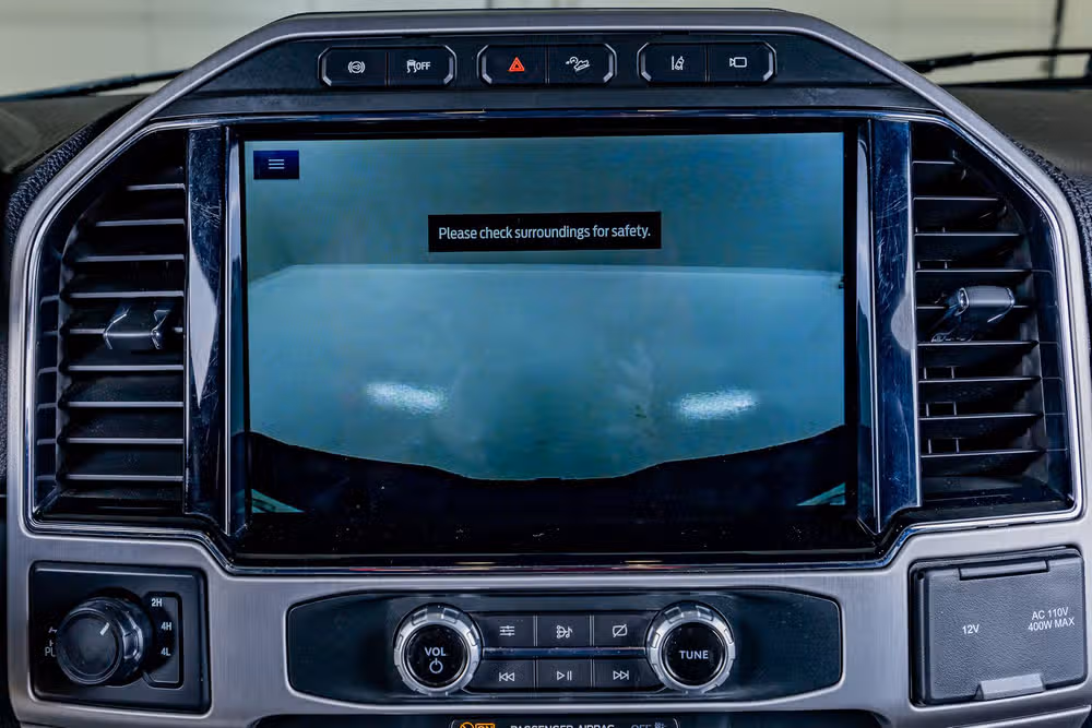 2022 Ford F-250 Super Duty Platinum Crew Cab Image 26