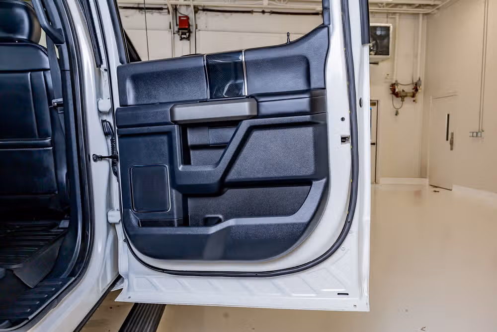 2022 Ford F-250 Super Duty Platinum Crew Cab Image 39