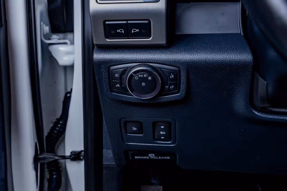 2022 Ford F-250 Super Duty Platinum Crew Cab Image 21