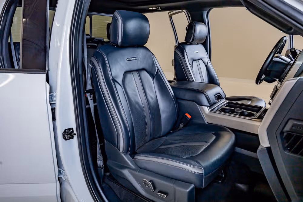 2022 Ford F-250 Super Duty Platinum Crew Cab Image 31