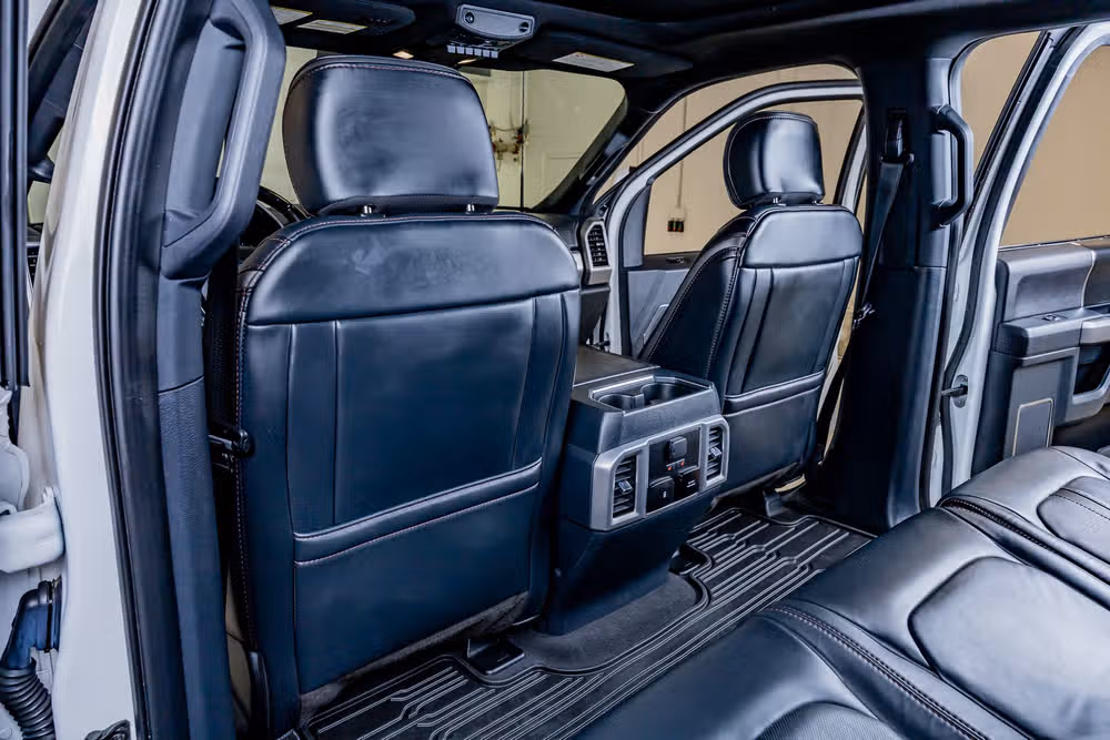 2022 Ford F-250 Super Duty Platinum Crew Cab Image 34