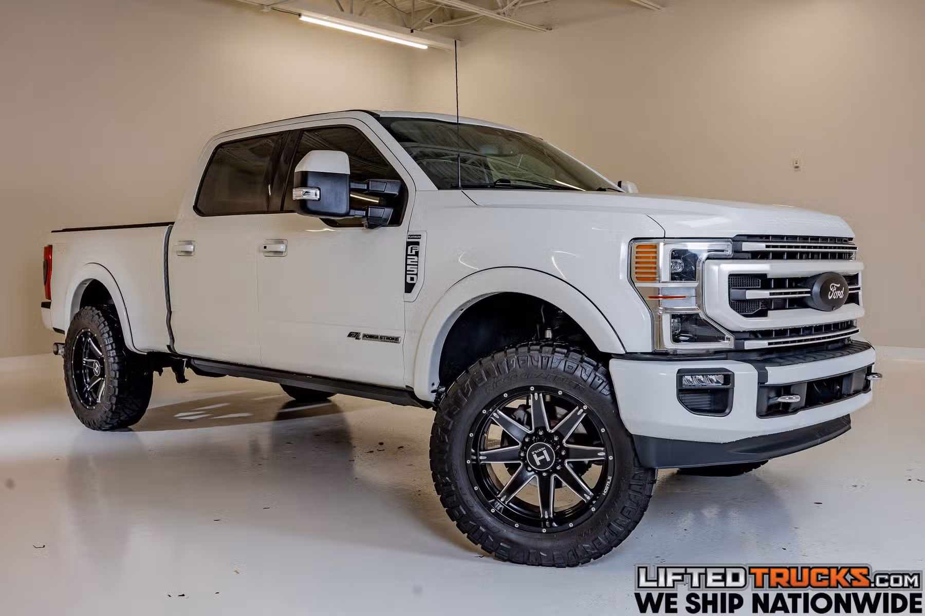 2022 Ford F-250 Super Duty Platinum Crew Cab Image 1