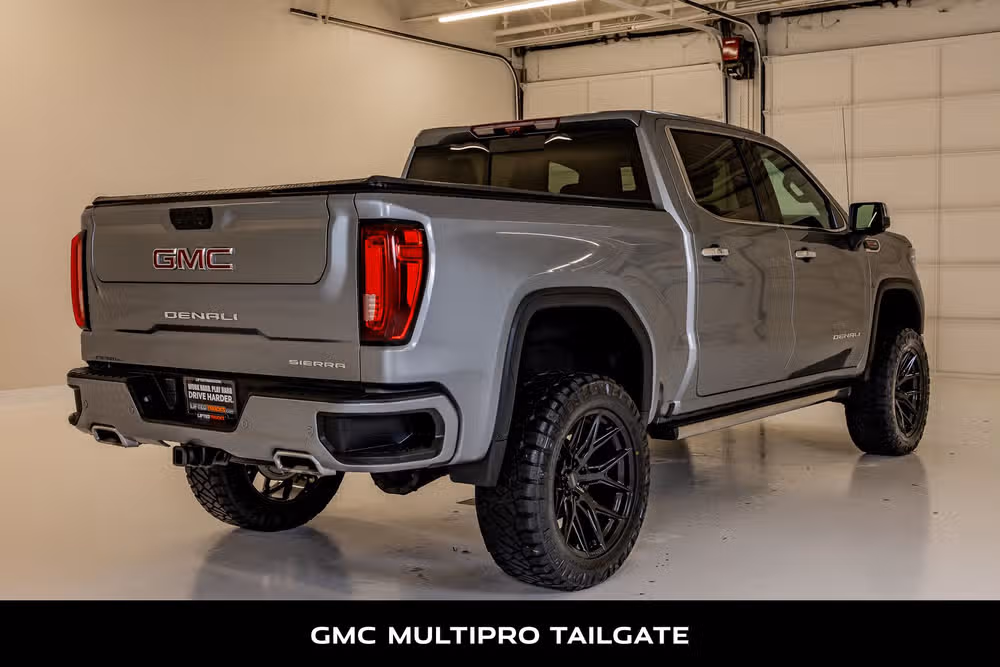 2025 GMC Sierra 1500 Denali Crew Cab Image 10