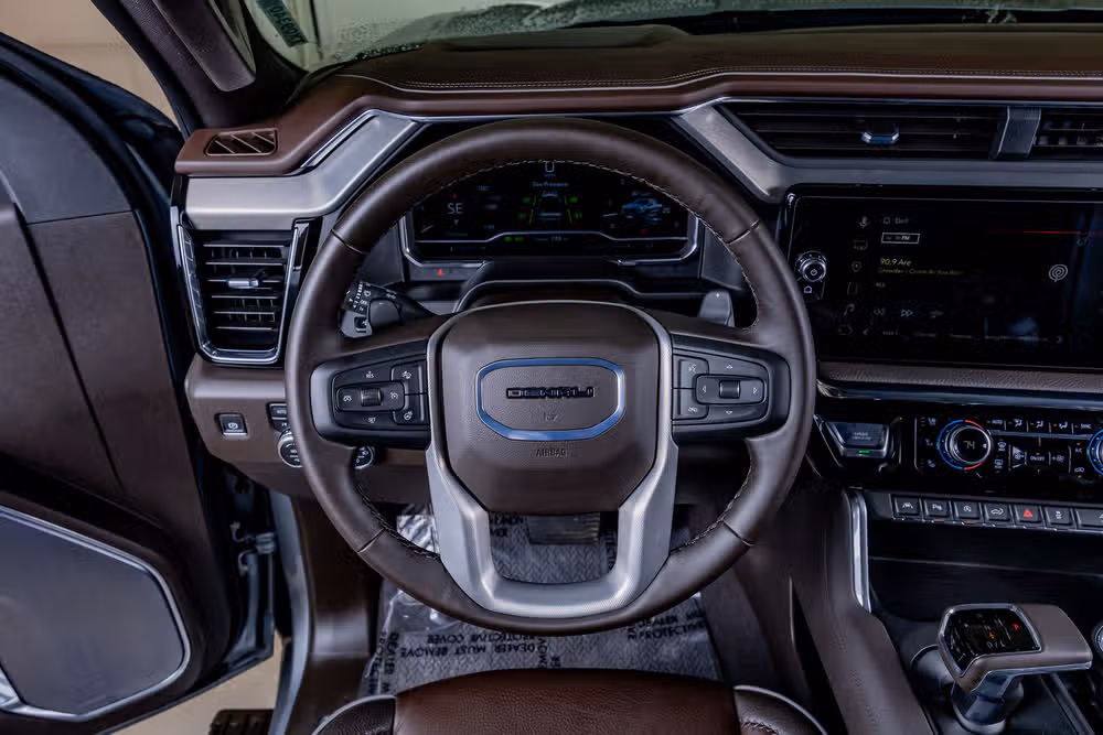 2025 GMC Sierra 1500 Denali Crew Cab Image 19