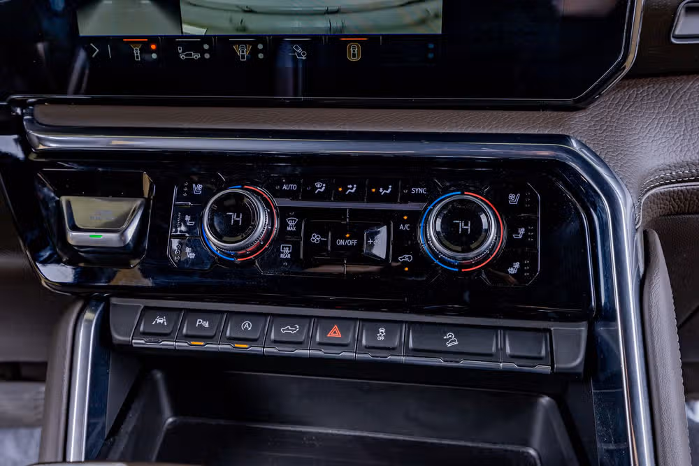 2025 GMC Sierra 1500 Denali Crew Cab Image 27