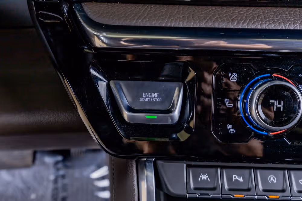 2025 GMC Sierra 1500 Denali Crew Cab Image 23