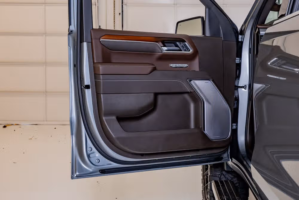 2025 GMC Sierra 1500 Denali Crew Cab Image 36