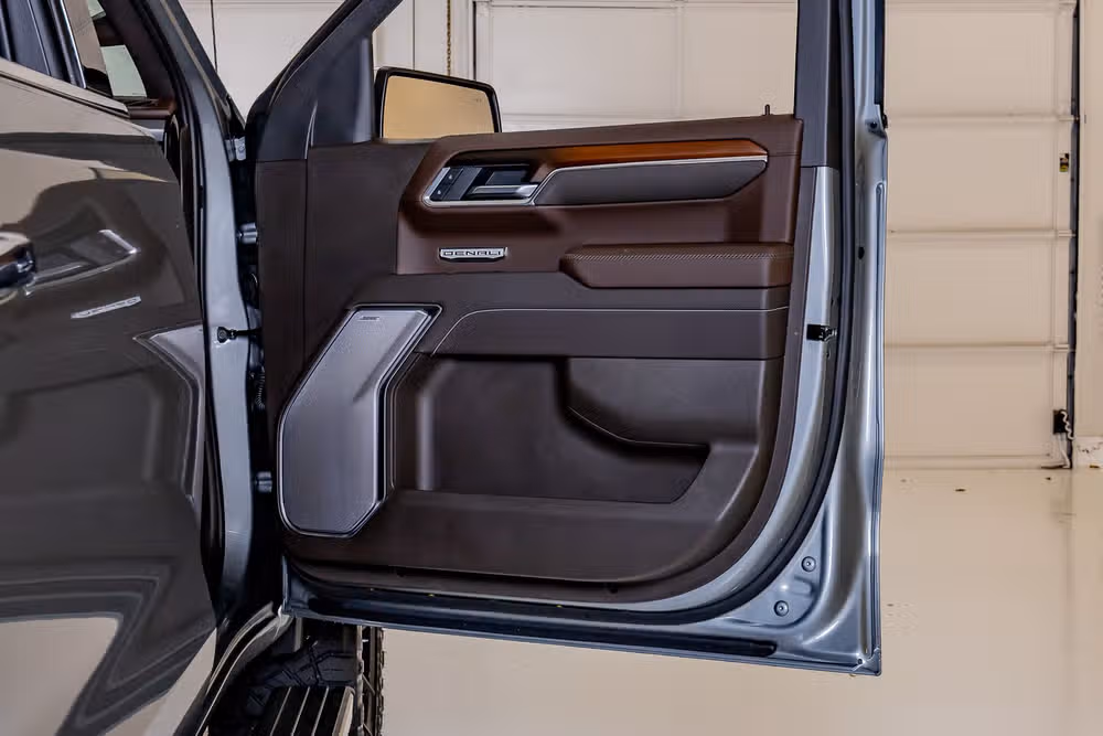 2025 GMC Sierra 1500 Denali Crew Cab Image 37