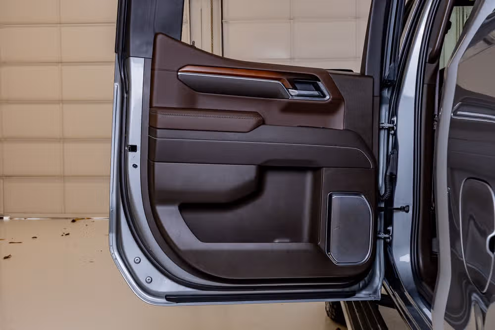 2025 GMC Sierra 1500 Denali Crew Cab Image 38