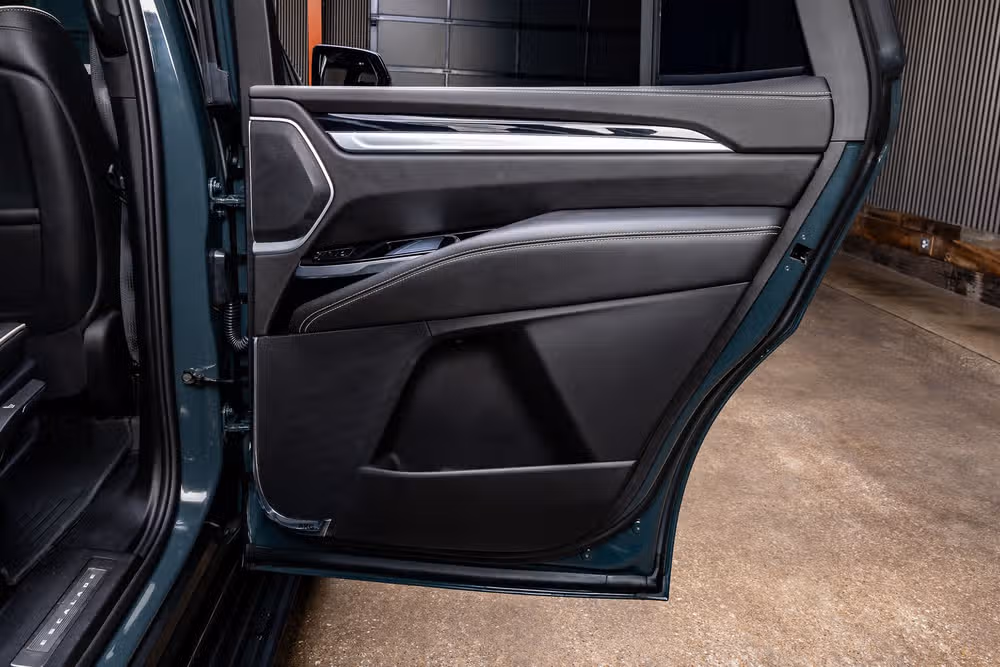 2025 Cadillac Escalade Sport Image 41