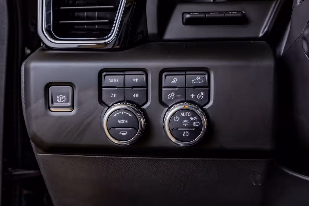 2025 GMC Sierra 1500 Denali Crew Cab Image 22