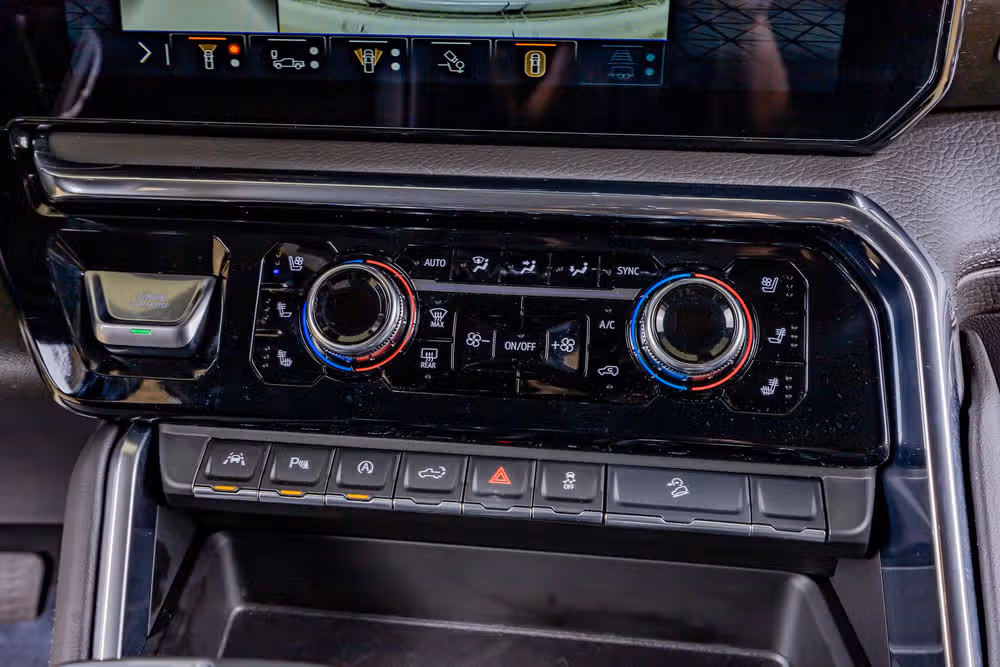 2025 GMC Sierra 1500 Denali Crew Cab Image 27