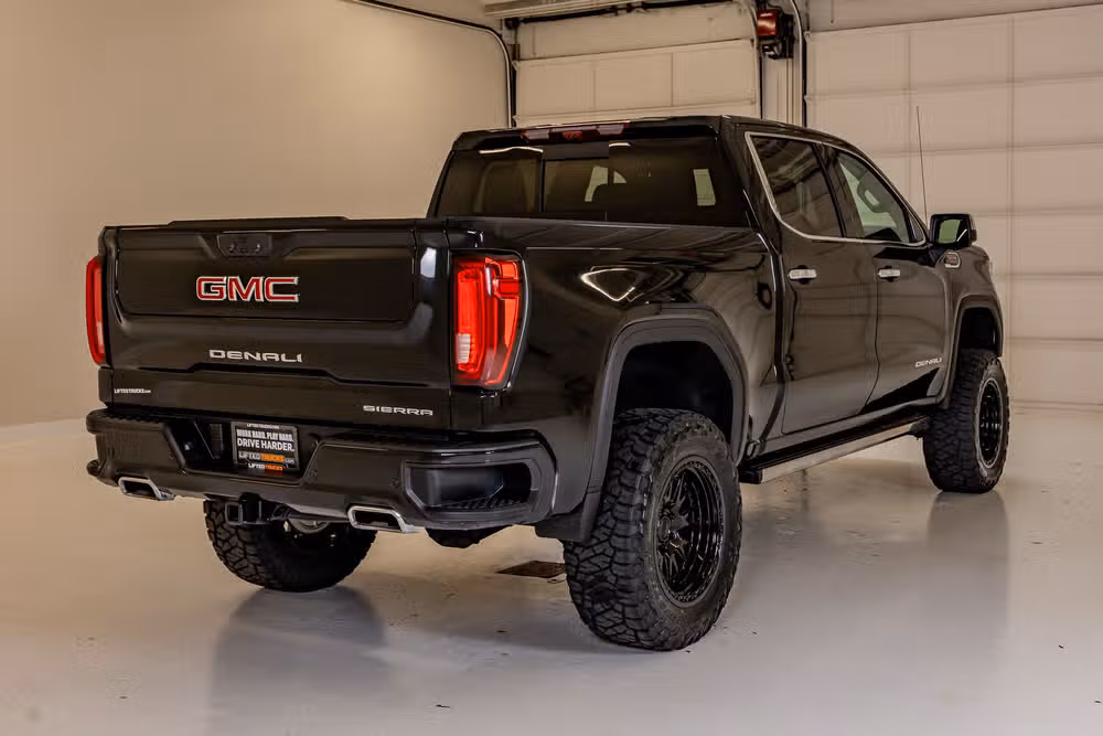 2025 GMC Sierra 1500 Denali Crew Cab Image 10