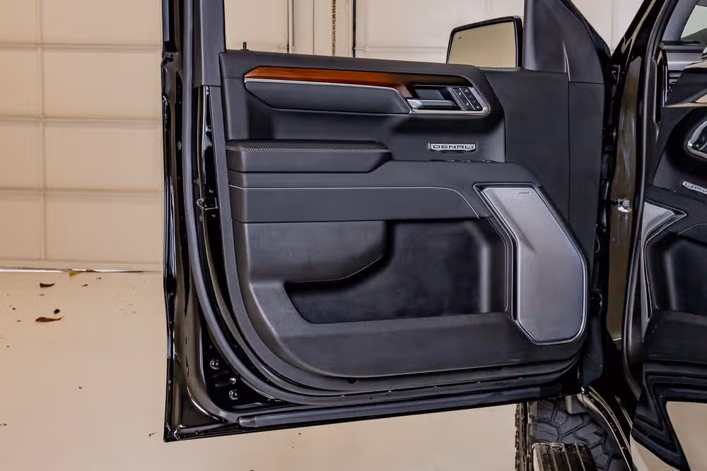 2025 GMC Sierra 1500 Denali Crew Cab Image 36