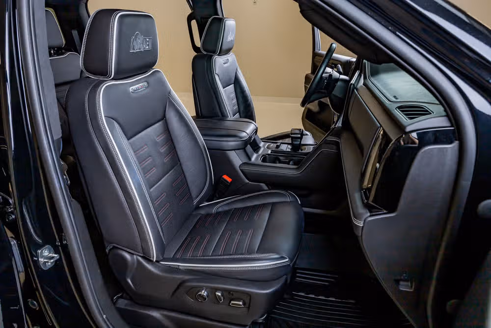 2023 GMC Sierra 1500 AT4X Crew Cab Image 31