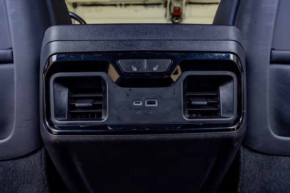 2023 GMC Sierra 1500 AT4X Crew Cab Image 33