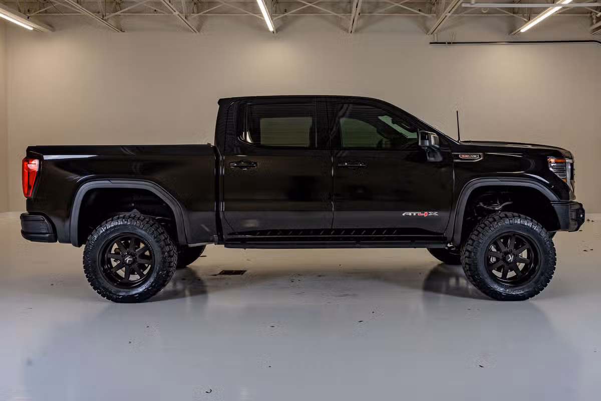2023 GMC Sierra 1500 AT4X Crew Cab