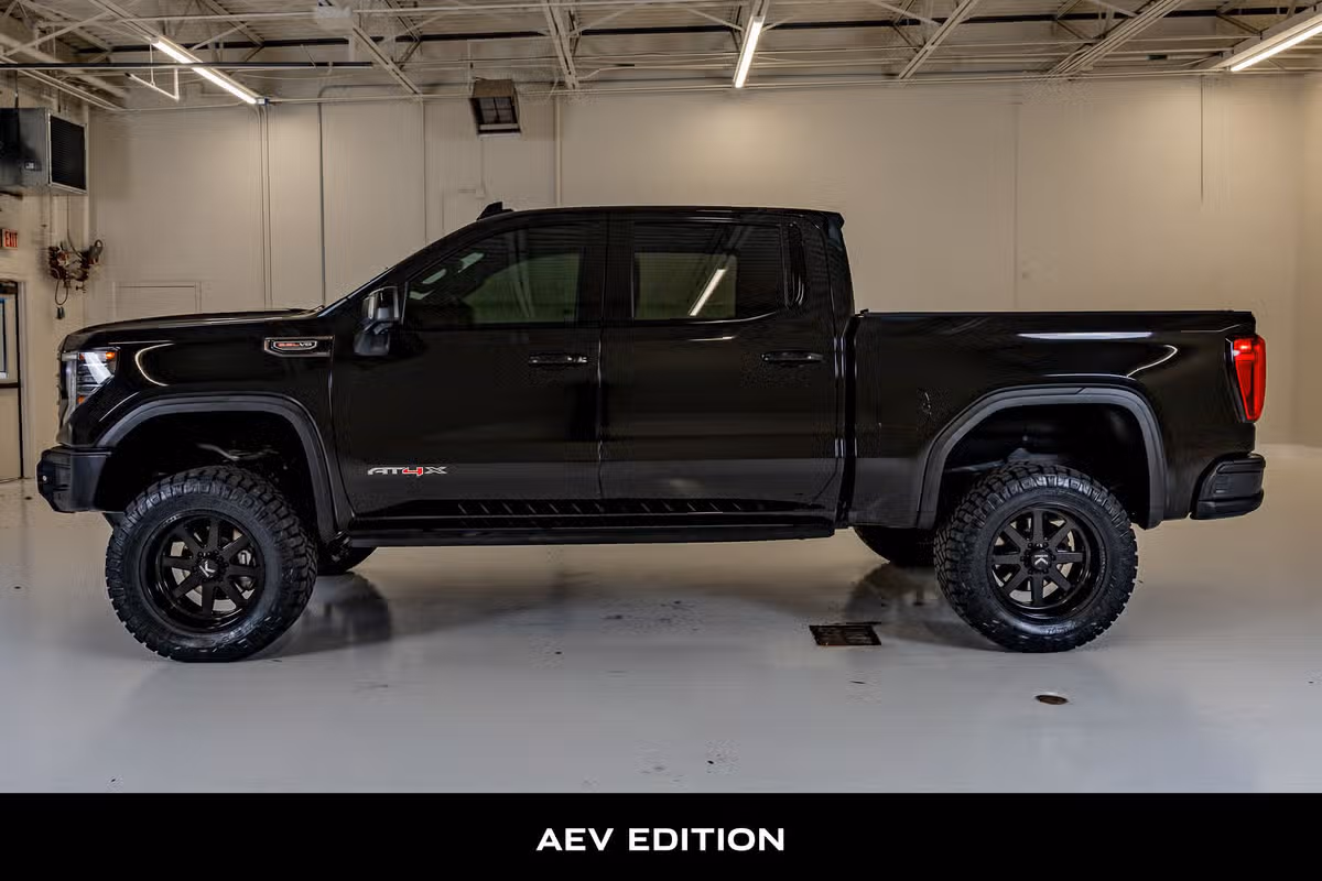 2023 GMC Sierra 1500 AT4X Crew Cab