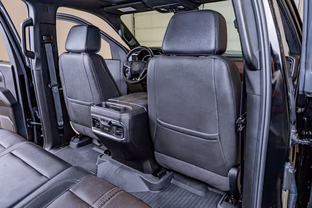 2024 Chevrolet Silverado 1500 High Country Crew Cab Image 32