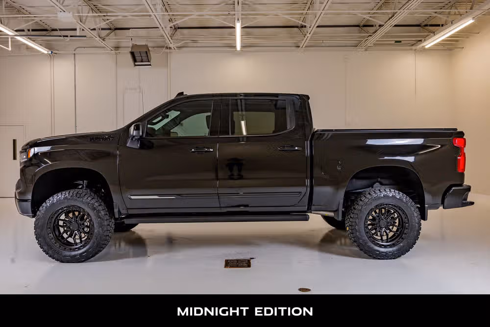 2024 Chevrolet Silverado 1500 High Country Crew Cab Image 6