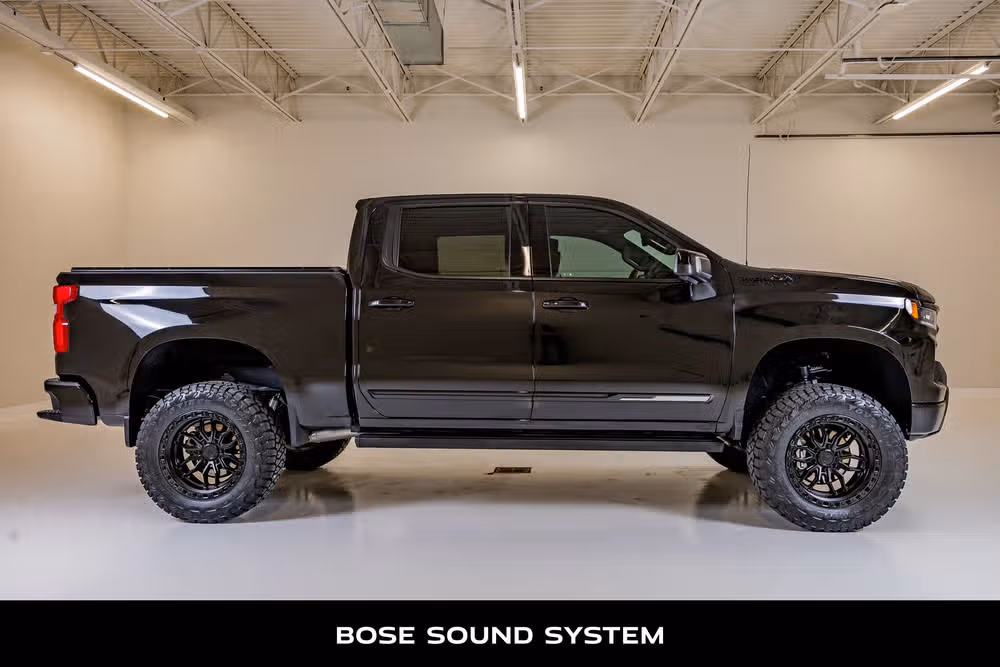 2024 Chevrolet Silverado 1500 High Country Crew Cab Image 11