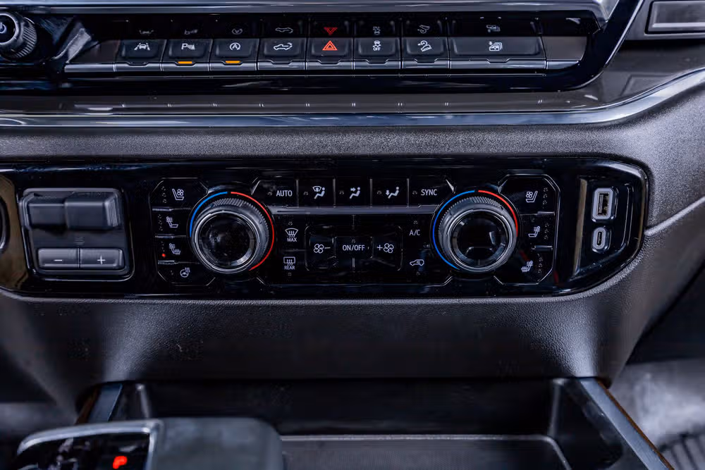 2024 Chevrolet Silverado 1500 High Country Crew Cab Image 27