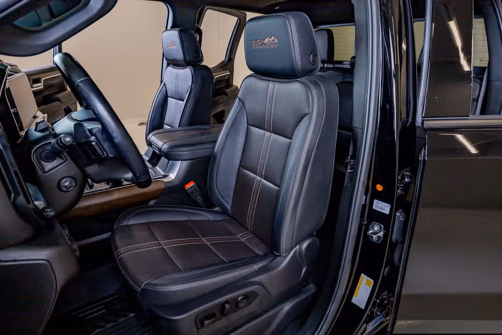 2024 Chevrolet Silverado 1500 High Country Crew Cab Image 30