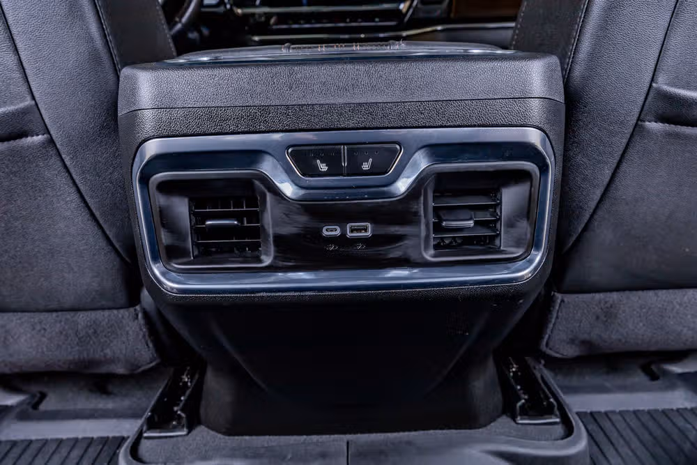 2024 Chevrolet Silverado 1500 High Country Crew Cab Image 33