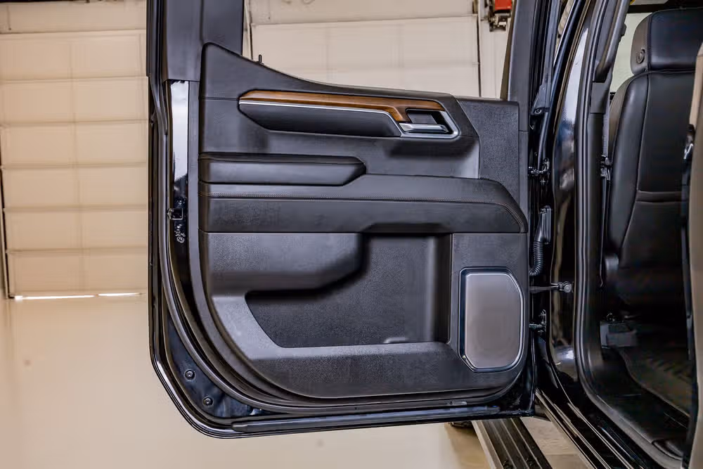 2024 Chevrolet Silverado 1500 High Country Crew Cab Image 38