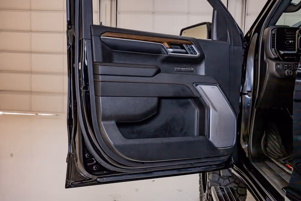 2024 Chevrolet Silverado 1500 High Country Crew Cab Image 36