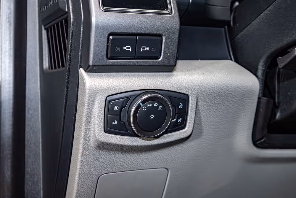 2021 Ford F-250 Super Duty XLT Crew Cab Image 17