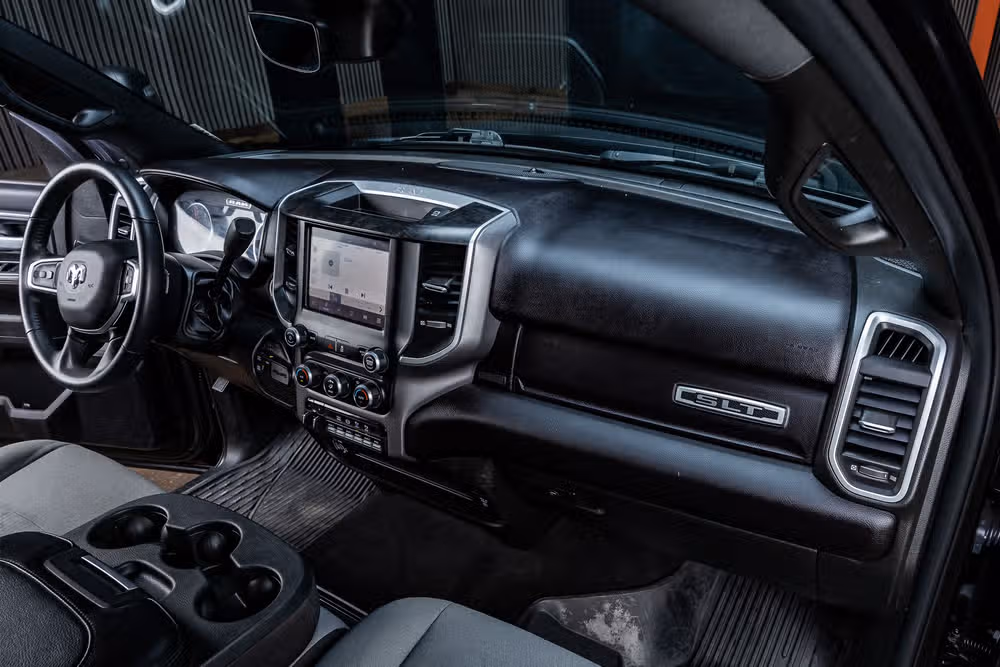 2024 Ram 4500 SLT Chassis Crew Cab Image 16
