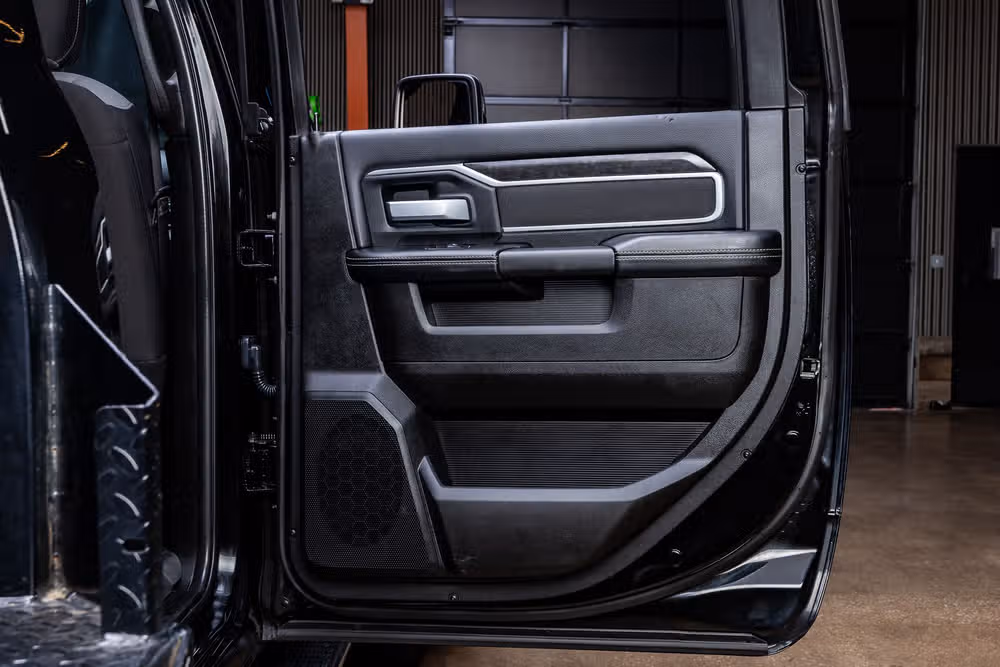 2024 Ram 4500 SLT Chassis Crew Cab Image 38